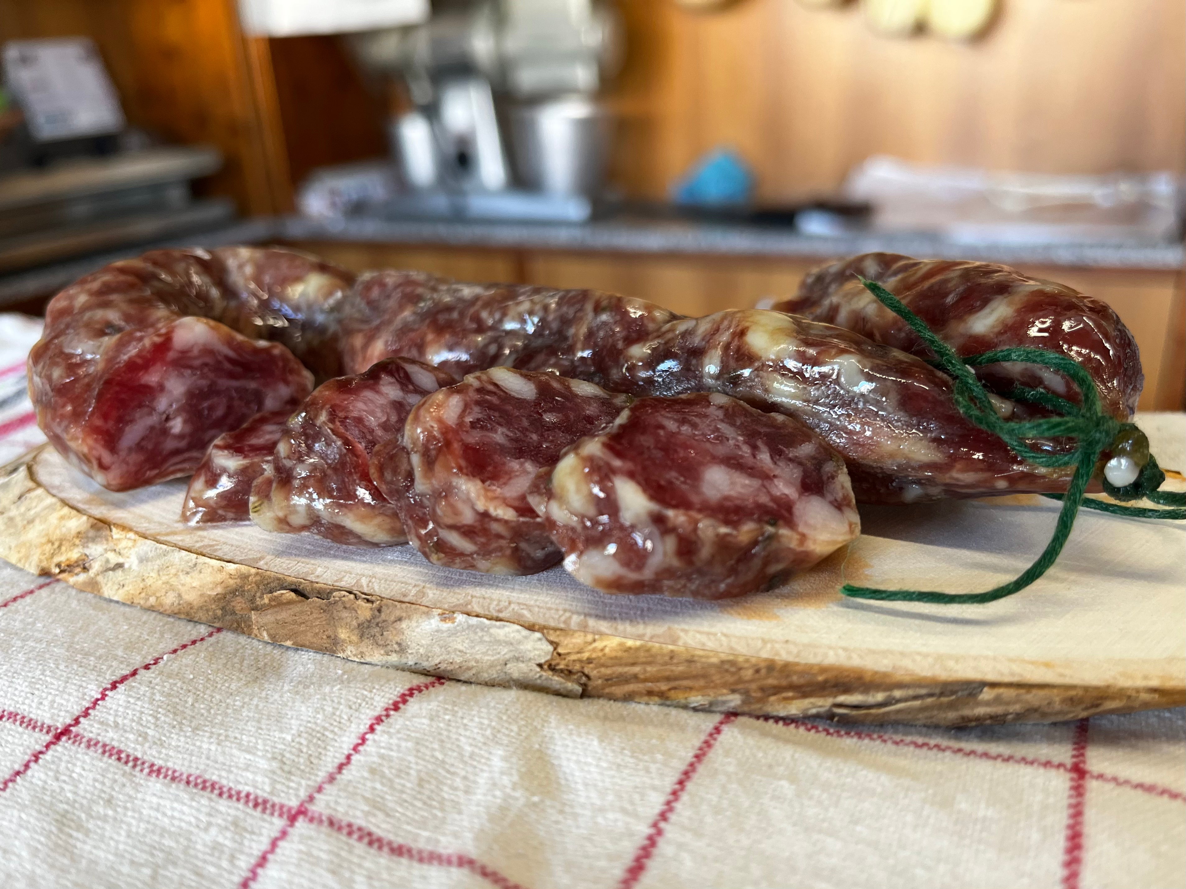 Salsiccia bianca con finocchietto selvatico