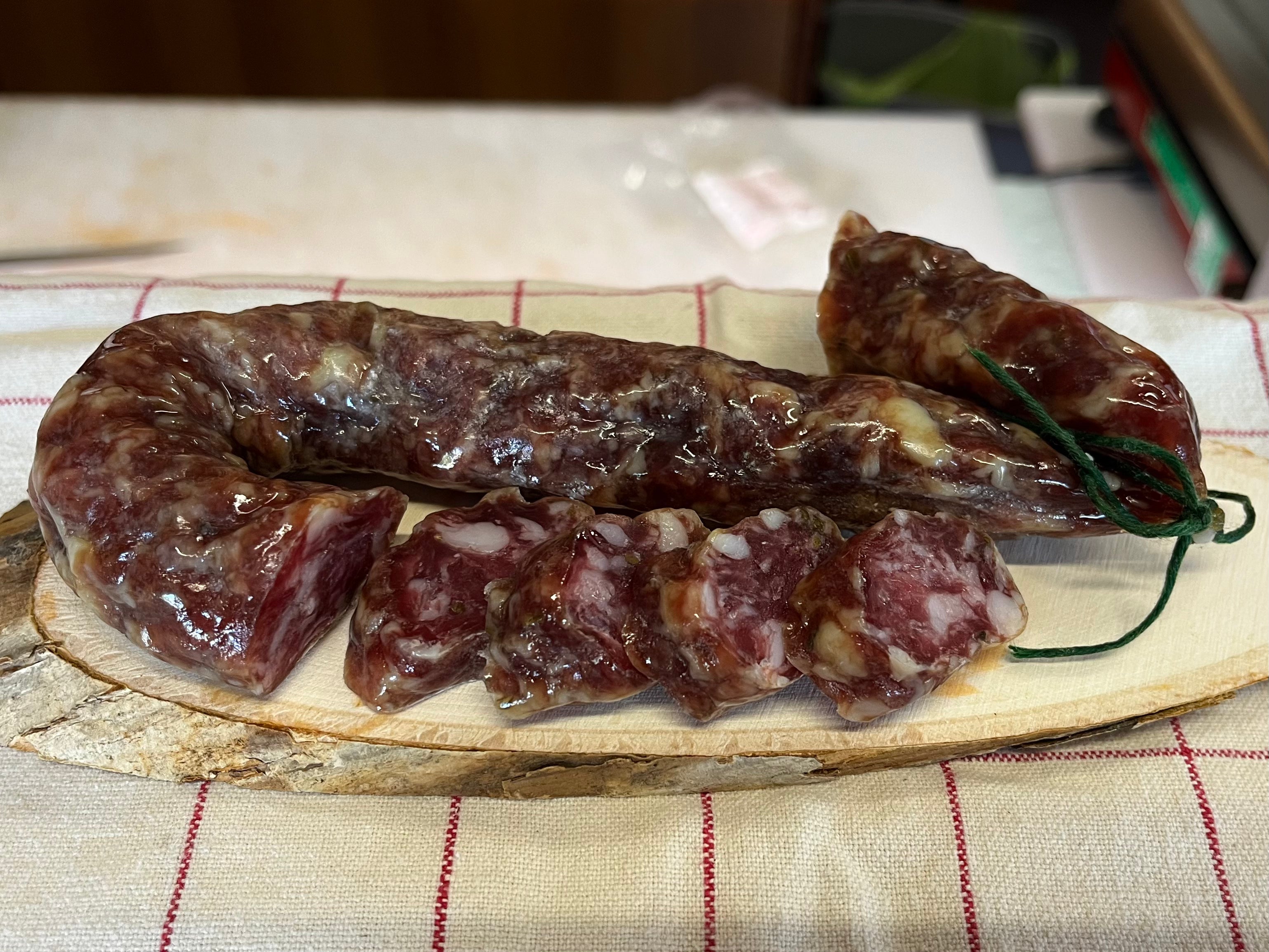 Salsiccia bianca con finocchietto selvatico